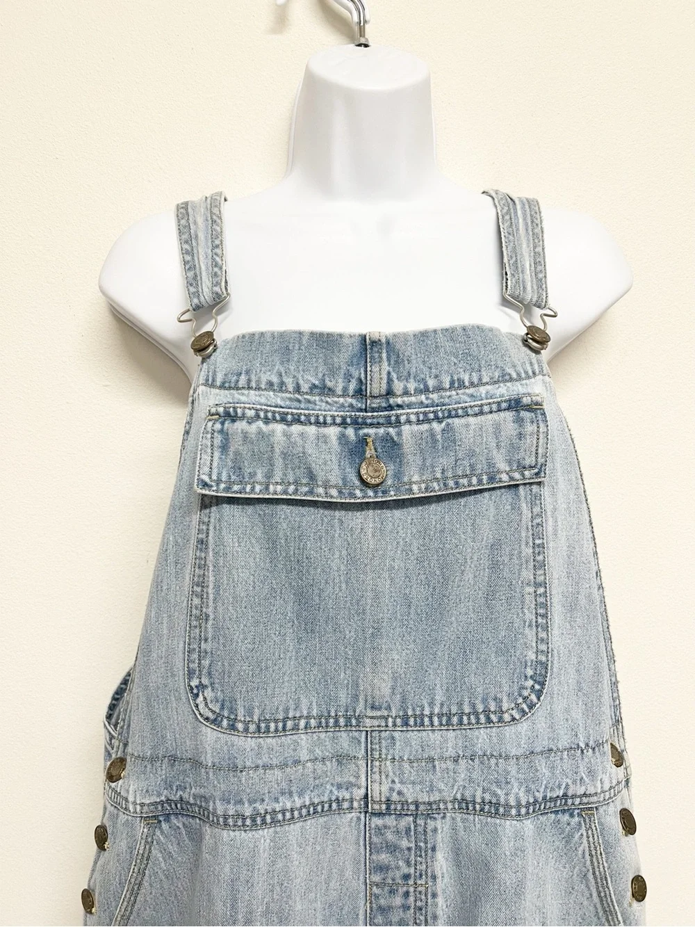 Honors Womens Vintage 90s Y2K Light Wash Denim Carpenter Utility Short Overalls - Picture 3 of 9